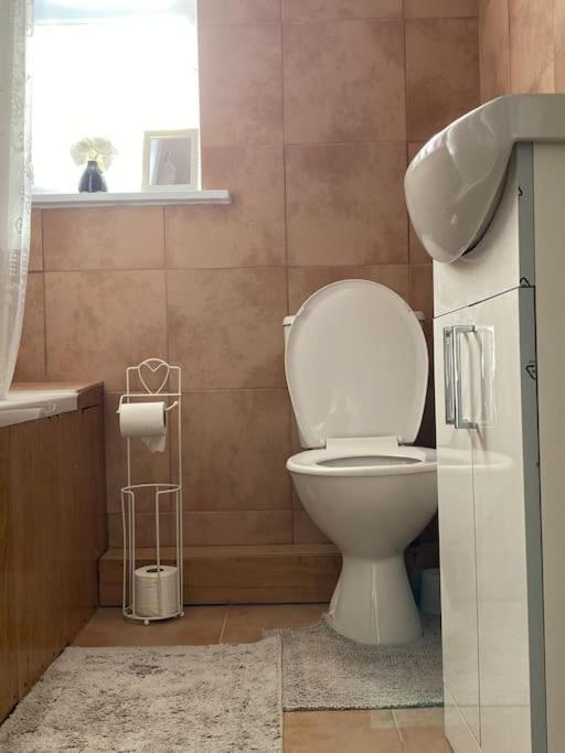 Grace'S Home Rotherham Exterior photo